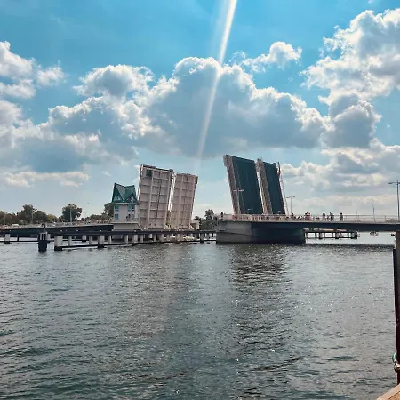 Segelund - Zeit Für Uns- Ruhige Und Sonnige Mit Terrasse Und Garten Nahe Und Ostsee * Schönhagen