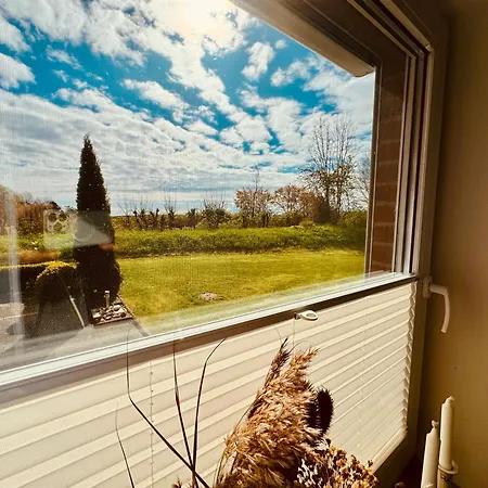 Segelund - Zeit Für Uns- Ruhige Und Sonnige Mit Terrasse Und Garten Nahe Und Ostsee Schönhagen